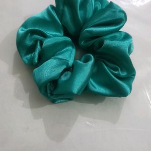 Emerald Scrunchie