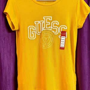 GUESS: Tshirt