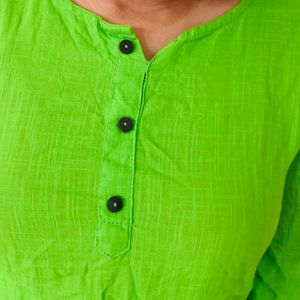 Cute Bright Green Top💚