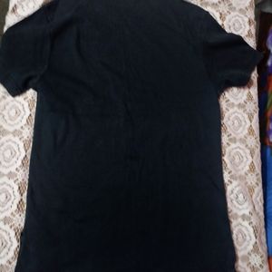 Black T-shirt