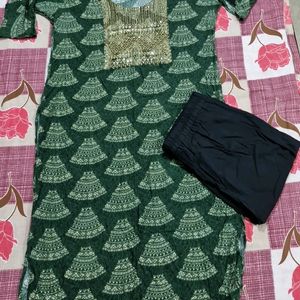 Dark Green Kurta And Black Stretchable Pant