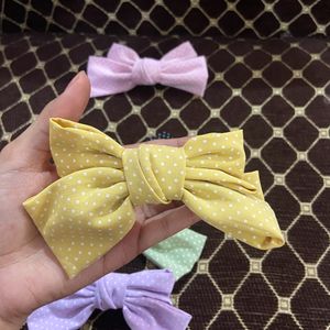 Pack Of 5 Polka Medium Size Bows