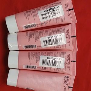 Pack Of Dot&Key Mini Face wash