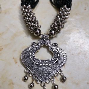 Silver Toned Jewellery Set