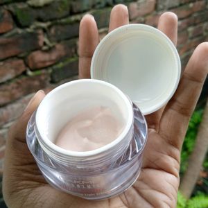 LAKME ABSOLUTE PERFECT RADIANCE with SPF 20 PA++