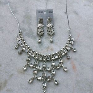 Hurry Up! Silvertone White Stone Necklace Set