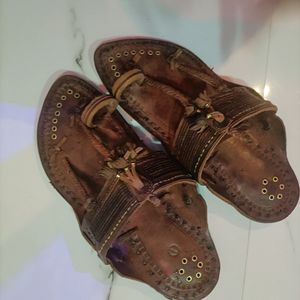 Kolhapuri Chappal