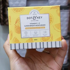 Dot & Key  Vitamin C Super Bright Moisturizer