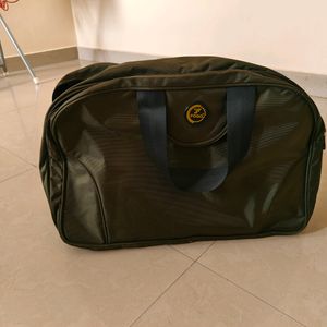 Brand New, Travel Duffle Bag (40 litres)