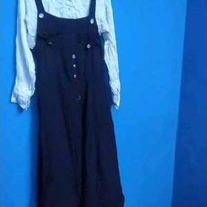 Designer Dungaree With T Shirt