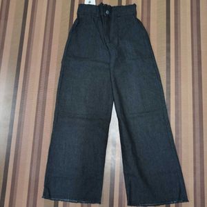 Z-04 Size 28 Straight Women Denim Jeans