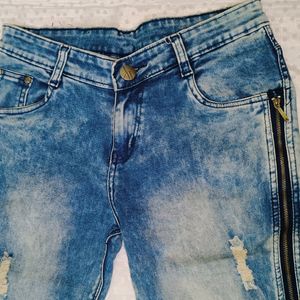 Stretcheble Jeans With Side Chains