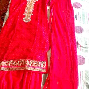 Suit set with dupatta