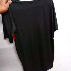 NEW BLACK ⚫  AND RED 🔴 TSHIRT for Men