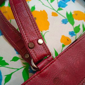 Maroon Handbag👜🌹