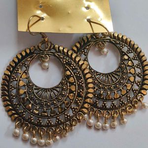 Peacock Like Earring And Round Shape Earrings