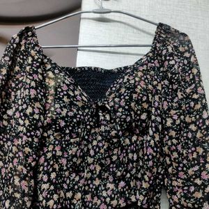 SWEETHEART NECK PADDED CROP TOP