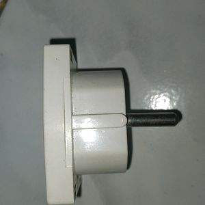 UK Adaptor