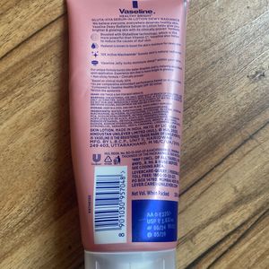 Vaseline Gluta-Hya Dewy Radiance Serum In Lotion