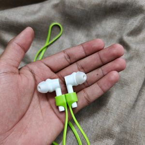 Anti-Lost Magnetic Strap Silicone Cable For Buds