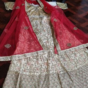 Beautiful Bridal Lehenga Chunri