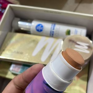 30 Makeup Products