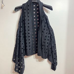 Dotted Shrug