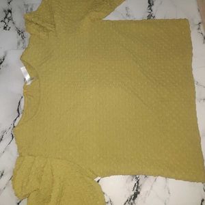 Puffed Sleeve Top