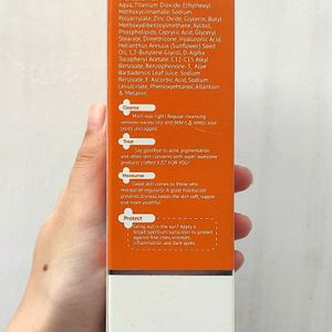 1% Hyaluronic Sunscreen Aqua Gel