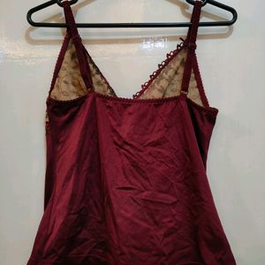 Premium Maroon Lacey camisole💋