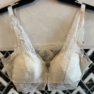 Women Lace Bralette Too With Front Hooks