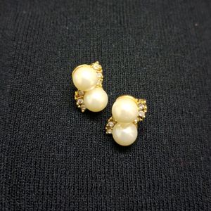 Pearl And Stones Golden Studs✨️