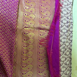 Combo Sarees Blouse Of Different Colours  Fabrics