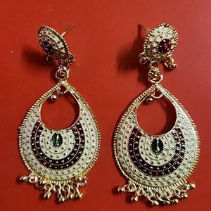 2 Pair Of Statement  Earrings