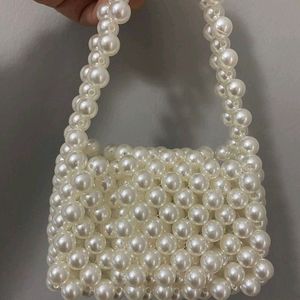 Pearl Sling Bag 💘