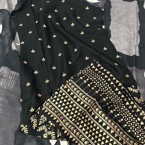 Black Sleeveless Kurti