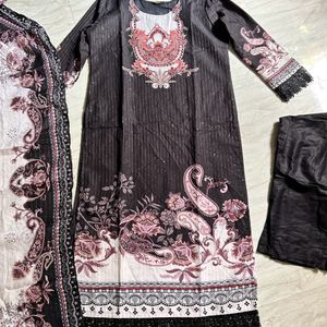 Pakistani Kurta Set