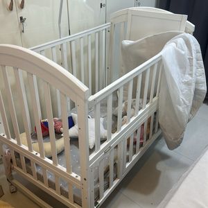 Hunyhuny Baby Cot