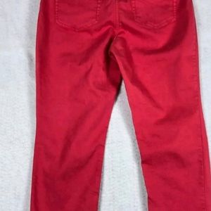 Women's Red Capri