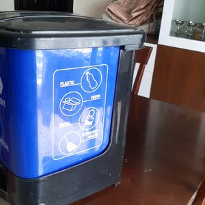 Naysa Brand Dustbin