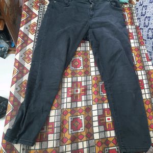 Black Jean Size 40 Waist