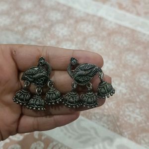 2 Everstylish New Silver Jewellery Earrings