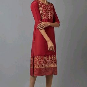 Red Colour Rhubarb Floral Print Kurta - XL Size