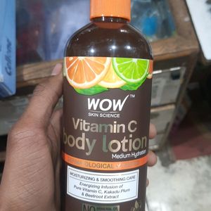 Wow Vitamin C Body Lotion 400ml