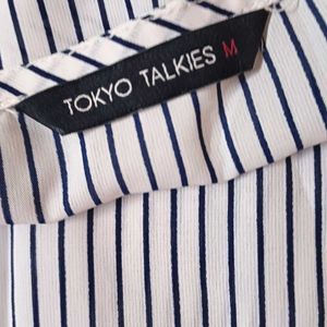 tokyo talkies rose floral printed black white top