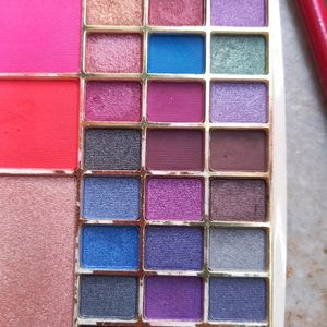 Eye Shadow Palate