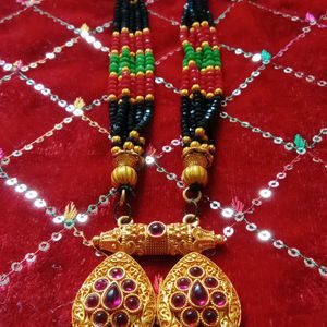 Golden Mangalsutra With Crystal Pot