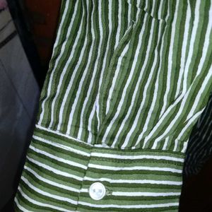 Long Green Formal Shrug