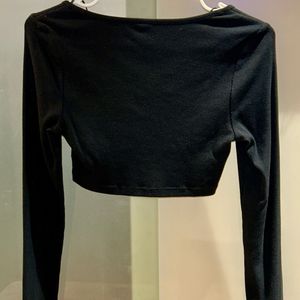 H&M Full Sleeve Ribbed Cropped Top