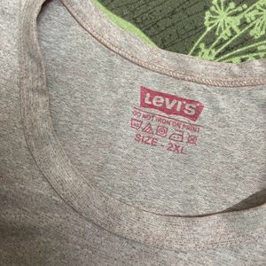 Levi’s Tshirt